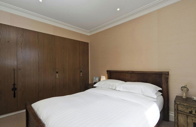 St Anns Road by Onefinestay - Photo 2