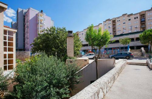 Peaceful Family Apartment with PRIVATE GARAGE Free Parking, Split - Foto 56