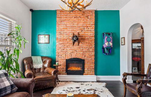 HOT TUB Firepit Pool Table Patio Cozy Downtown Denver - Foto 12