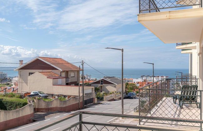 Atlantic Ocean Pool Apartment - Photo 32