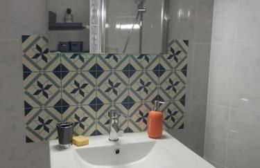 Appartement calme dans villa, piscine et spa et mer - Foto 9