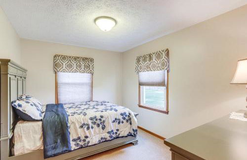 Quiet Greenwich Home with Pool and Screened Porch! - Foto 18