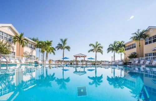 Beach Condo - Photo 1