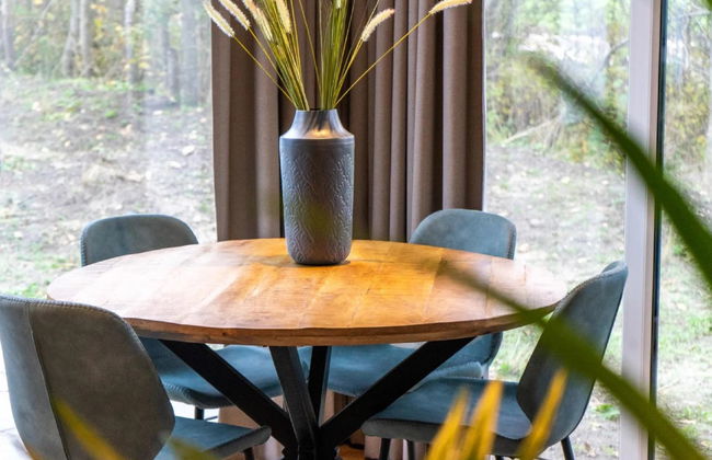 Pavilion 4 - Photo 6