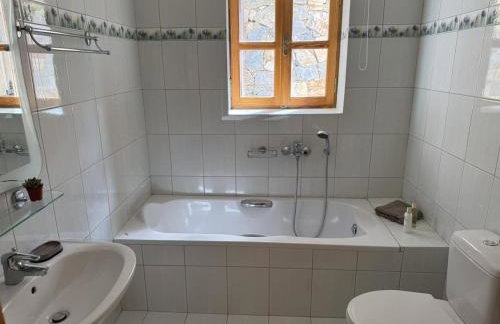 Stone Heaven Villa -Poolside BBQ & Fresh Herbs - Photo 39