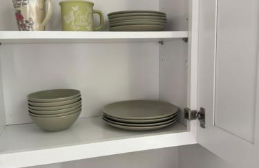 Modern 2 Bedroom All-En-Suite Near Downtown with EV Socket - Photo 25