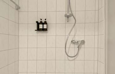 In der City mit zwei Balkonen - Foto 4