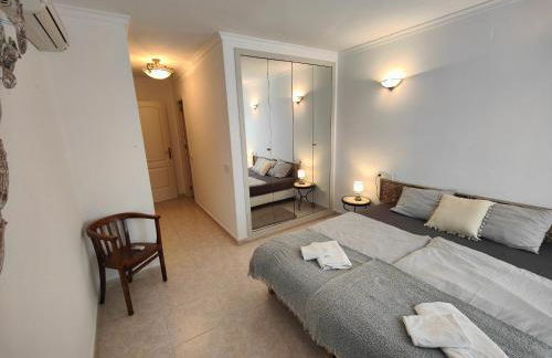 Luxury Apartments Mascarat - Photo 71