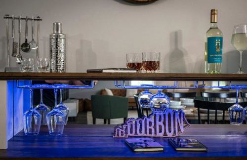 Spacious Home 4BR Fire Pit, Patio Hot Tub - Foto 22