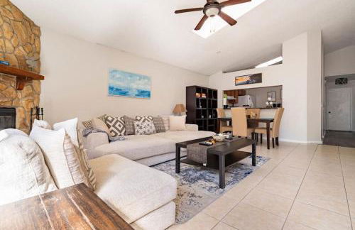 Beach Retreat with Backyard Flair and Yard Games - Foto 13