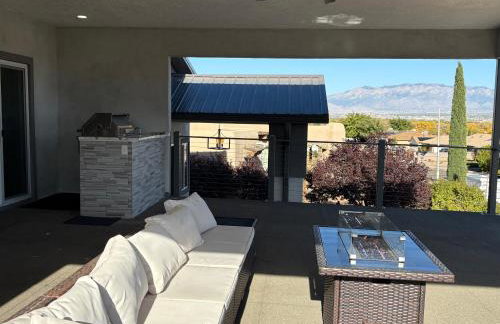 House in the Palisades Hills with City and Mountain views - Foto 38