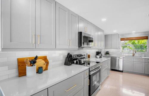 Coastal Charm - Photo 15