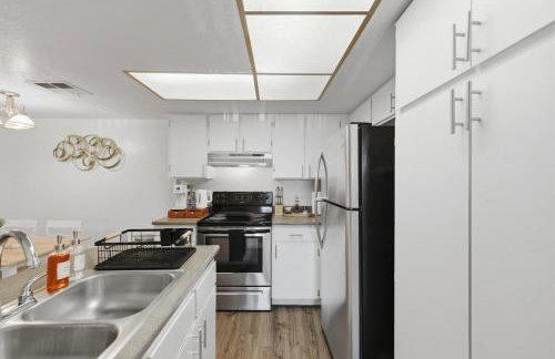 Downtown Mesa Stay Near Arts, hospitals & Campus - Photo 18