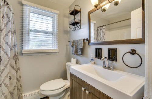 4 Mi to Dtwn Rochester: Charming Apt w/ Patio! - Foto 18