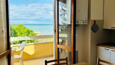 APPARTAMENTO VISTA MARE -E- con 2 camere da letto -Residence azzurro - Foto 1