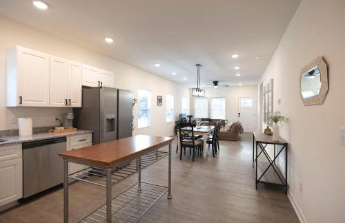 5 Min to Elon - 7 Min to Downtown - Washer and Dryer - Foto 73