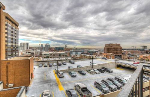 2 BR Condo Heart of LoDo w/Great View/Amenities - Foto 12