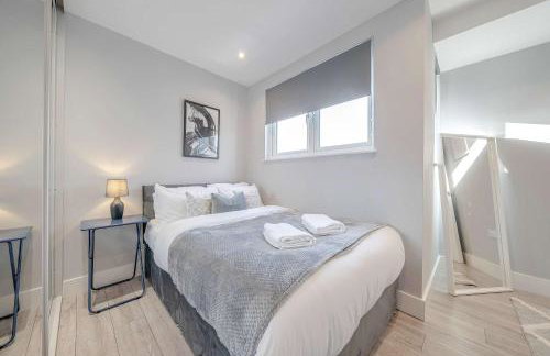 Beautiful 2BR Penthouse Ideal For Families By Charles Richardson ltd Short Term Rentals Couldson - Foto 4