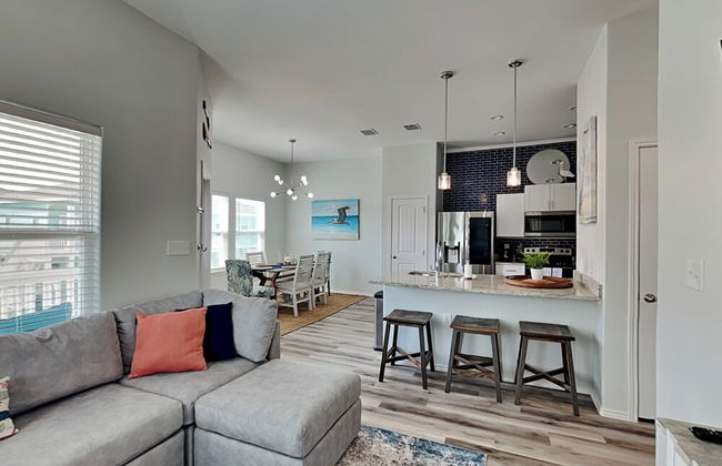 Pelican's Perch by Miss Kitty’s - Photo 24