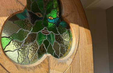 The Oak House - Photo 2