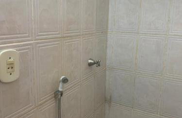 Apto no centro comercial de guriri, 2 garagens andar térreo - Foto 6