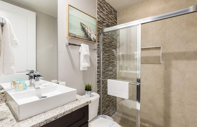 4 BR 4 BA Villa 5min Disney Family Getaway - Foto 7