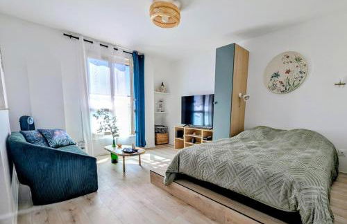 NANCY Appart ZEN - 5 minutes du centre-ville, parking gratuit - Foto 1