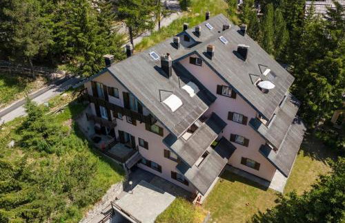 Chaberton Romantic Retreat Ski In Ski Out - Happy Rentals - Foto 14