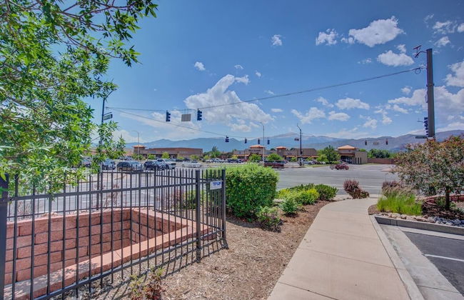 Garden-level Perfect Hot tub Fire Pit & More! - Foto 26