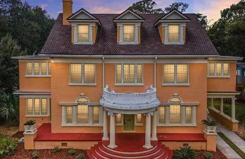 The Gator Manor – 6 Bedrooms Walk to UF / Stadium - Foto 1