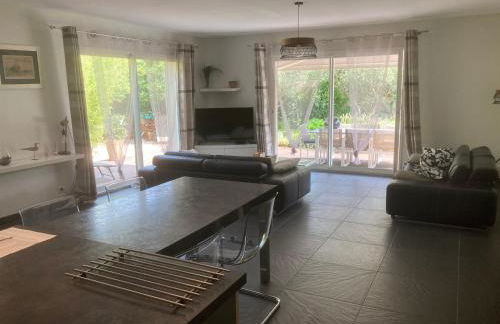 Villa récente avec piscine privée - Foto 6