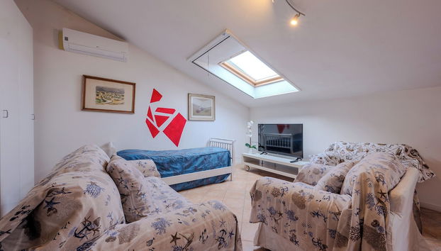 Red Mansarda - Foto 4, Habitación