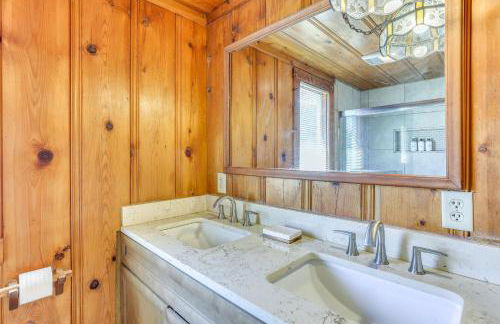 Spacious Coarsegold Getaway about 34 Mi to Yosemite! - Foto 17