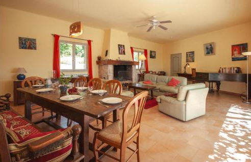 Lovely Home In Spéracèdes With Wifi - Foto 23