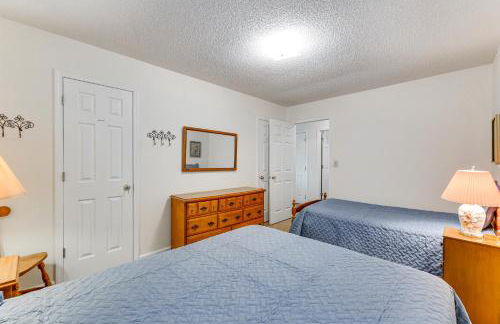 Waterfront Wheeler Lake Home with Furnished Deck - Photo 13