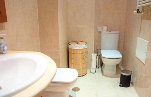 Central Orient Residence - Modern, spacious and sunny! By the river! - Photo 21