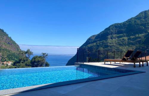 Elysium São Vicente - Designer Villa with Ocean View, Heated Pool, Jacuzzi & Sauna - Foto 71