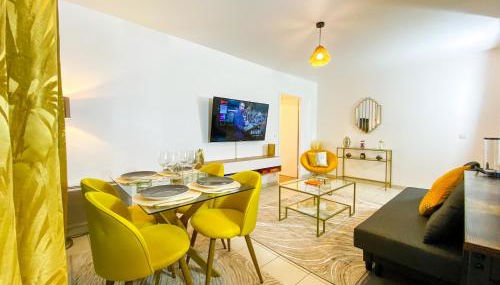 The Golden House * Parking * Garden - Foto 2