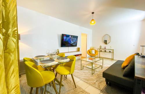 The Golden House * Parking * Garden - Foto 2