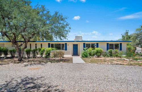 l NEW l 5BR 3BTH Large and Modern Home l Central LOC l 1 ACRE lot - Foto 10