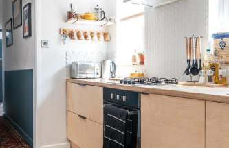 Stunning views over the beautiful Falmouth Harbour - Foto 34