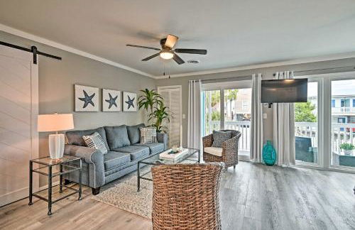Couples Retreat with Balcony in Surfside Beach! - Foto 4