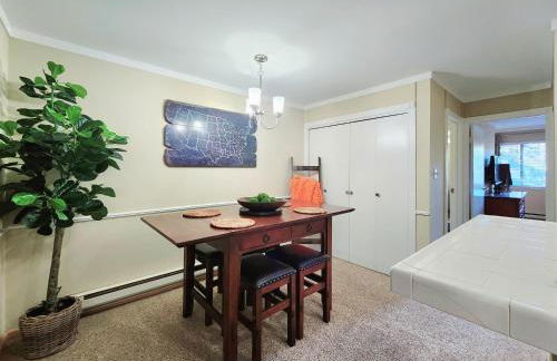 Tahoe Shoreline Retreat - Close to Ski Resorts & HOA Amenities - Foto 27