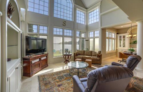 Jackson Lakefront Getaway: Boat Dock, Porch, Patio - Photo 4