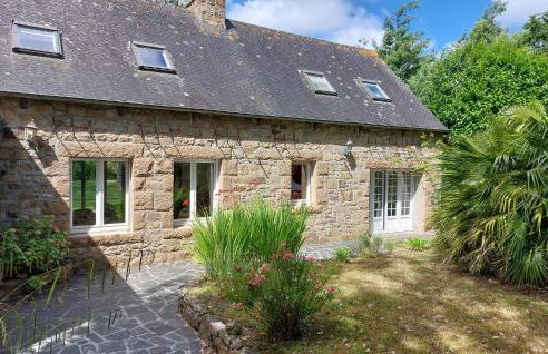 Amazing Home In Ploubezre - Foto 14