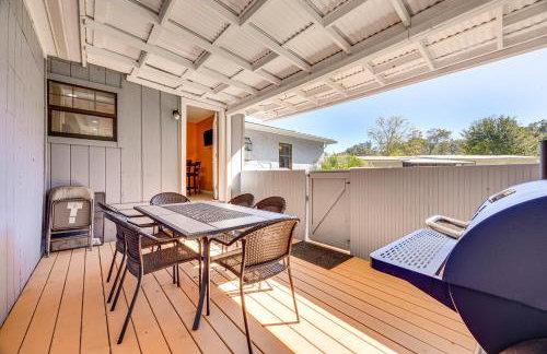 Covered Deck, Large Yard! Pet-Friendly Jax Escape! - Foto 2