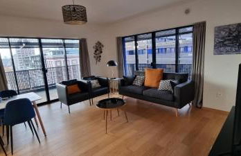 BEL APPARTEMENT MODERNE avec TERRASSE AC CLIMATISATION PARKING with additionnal fees - Foto 1