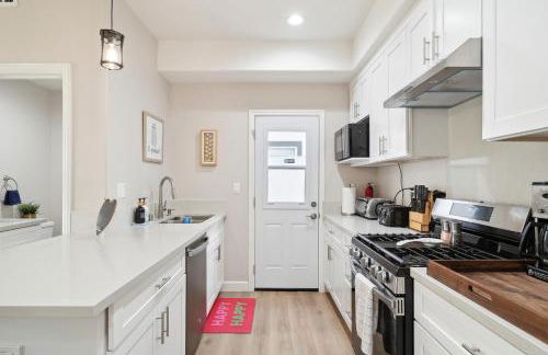 Amazing Value with High Comfort, 14 Guests for 4BR by Disneyland, Beaches, Rodeo 39 & More - Foto 18