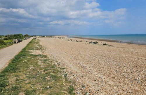 1 Bed Flat in Winchelsea Beach - Foto 2