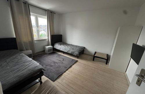 Moderne Zimmer nähe A3 - Foto 2